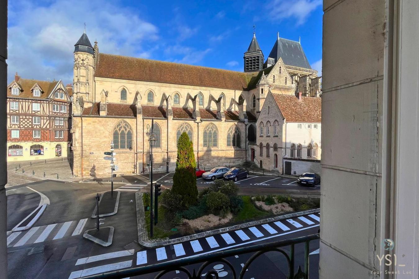 Le Saint-antoine Par Your Sweet Loc Compiegne